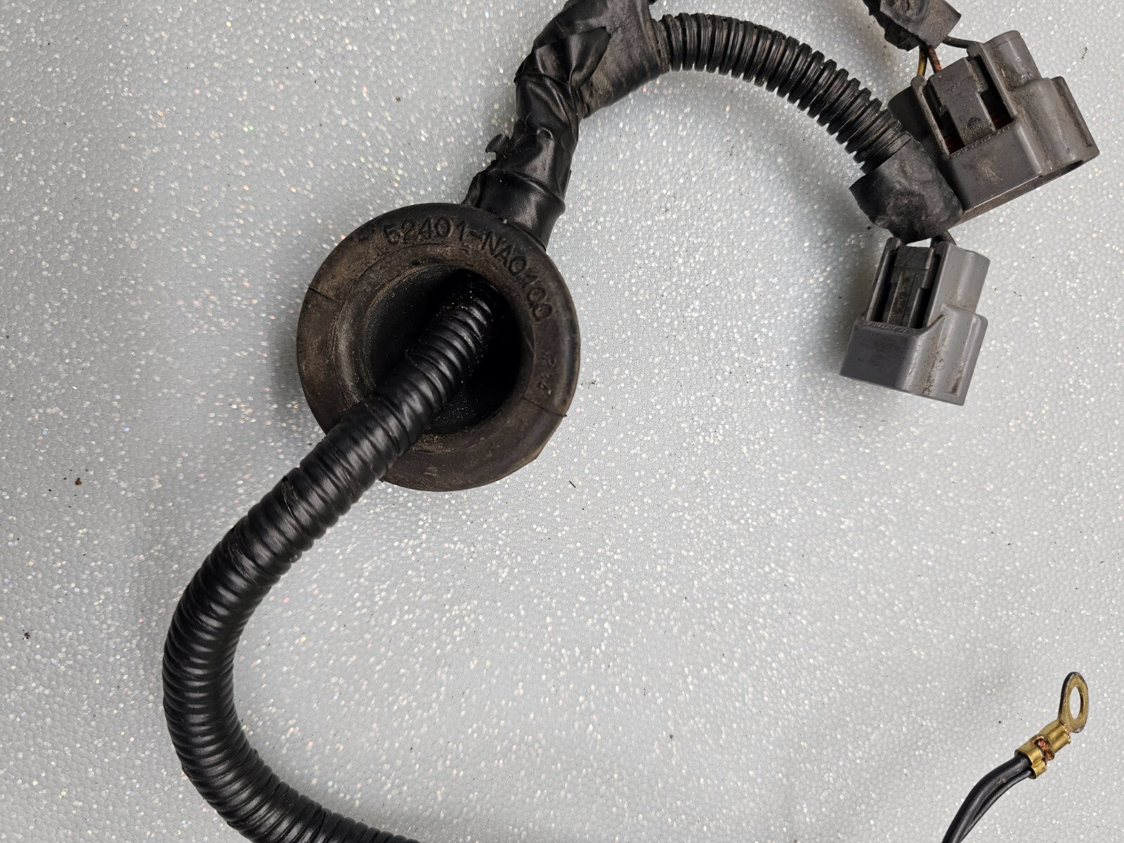 🔥00-04 Nissan Xterra Fuel Tank Sending Unit connector