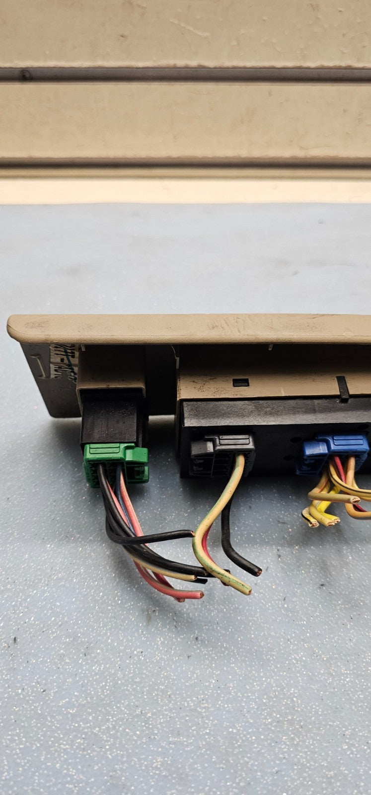 🔥03-08 Ford Crown Victoria Marquis Front Left Driver Window Switch TAN OEM