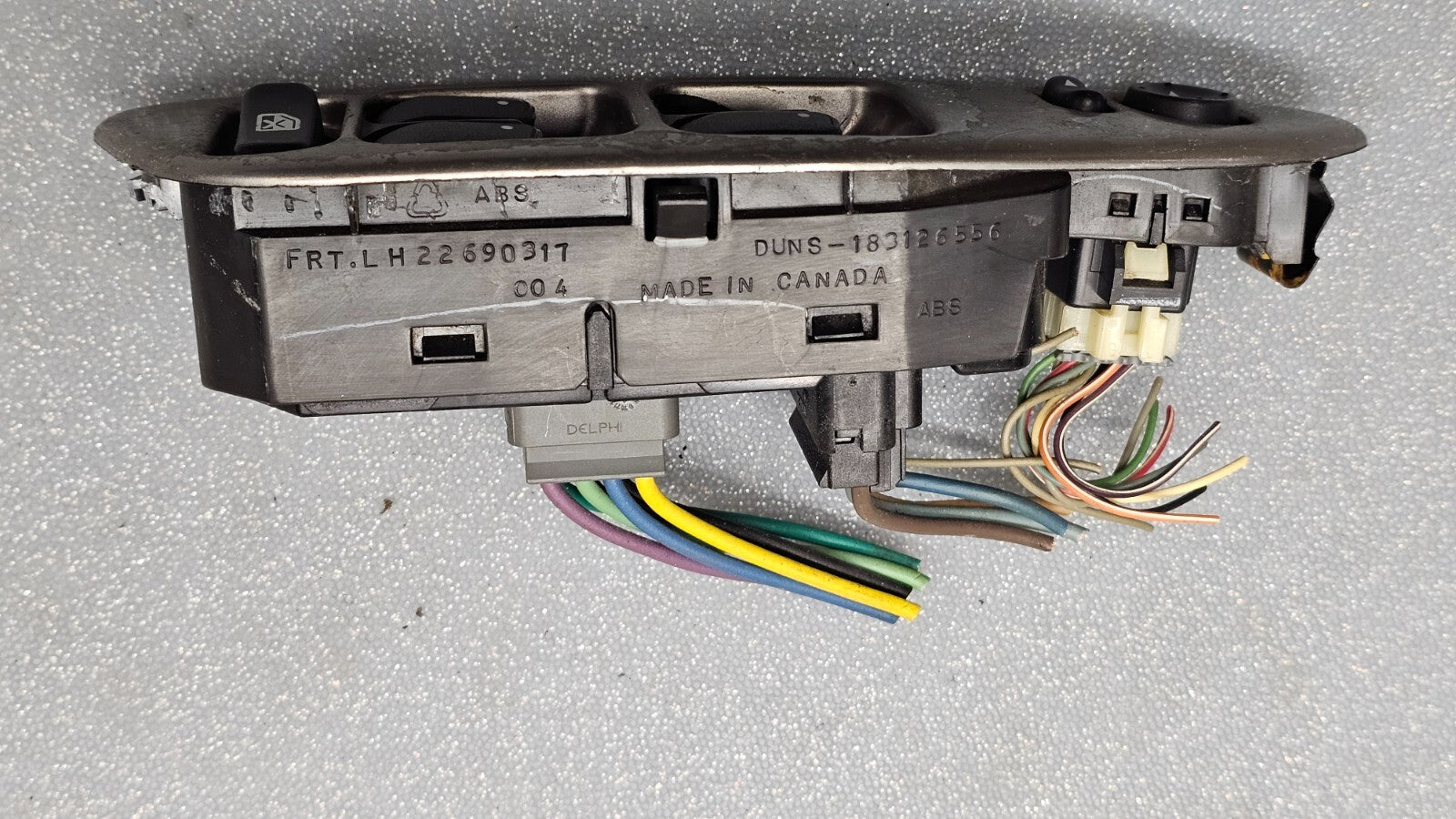 04-07 MALIBU LEFT DRIVER MASTER POWER WINDOW DOOR CONTROL SWITCH ASSEMBLY SILVER