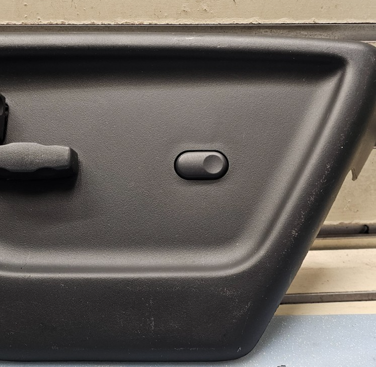 🔥04-11 TRAILBLAZER ENVOY CADILLAC STS RIGHT PASSENGER SEAT SWITCH BEZEL BLACK