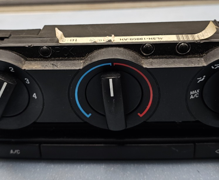 04-08 Ford F150 F250 F350 Dash A/C HVAC Heater Climate Control Temperature Black