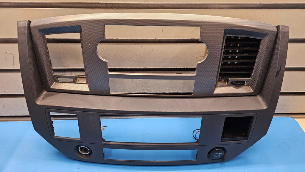🔥06-08 Dodge RAM Dash RADIO Stereo Bezel Climate Trim Panel Silver/Gray B11