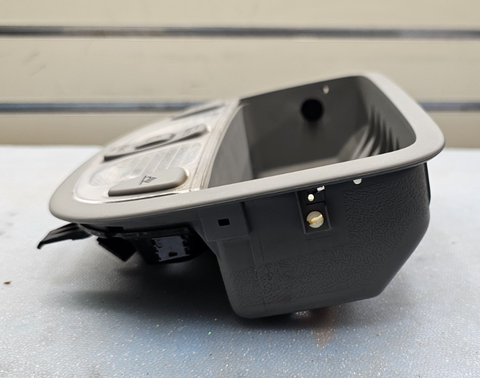 🔥07-12 HYUNDAI SANTA FE FRONT OVERHEAD CONSOLE DOME MAP LIGHT LAMP SUNROOF GRAY