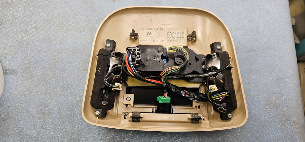 🔥03-06 EXPEDITION Overhead Console Display Dome Light Lamp Climate Control Tan
