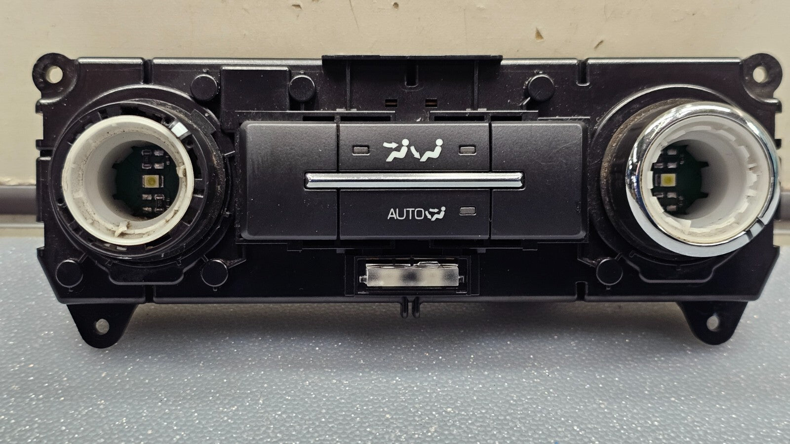 13-19 Lincoln MKT Dash AC Heater Temperature Climate Control Panel Conditioning