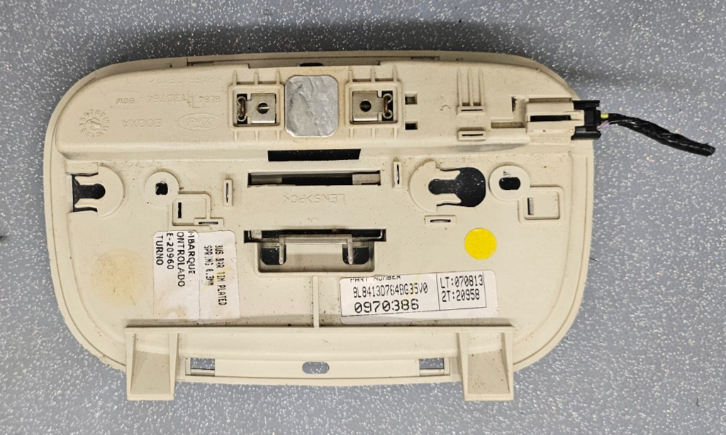 🔥01-07 Escape Mariner Tribute Overhead Console Map Dome Light Lamp Module