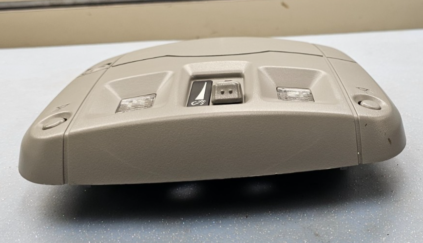 🔥03-07 CADILLAC CTS OVERHEAD CONSOLE DOME MAP LIGHT LAMP DIMMER ASSEMBLY TAN