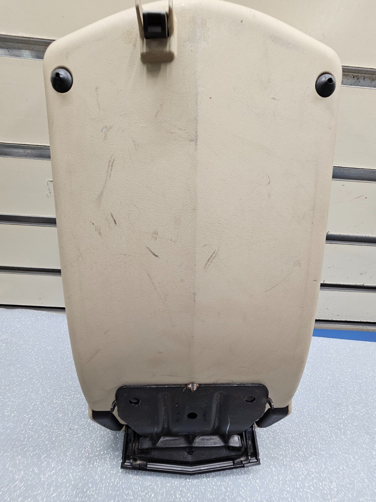 🔥08-13 Cadillac CTS Center Console Lid Armrest Leather Top Pad Assembly TAN