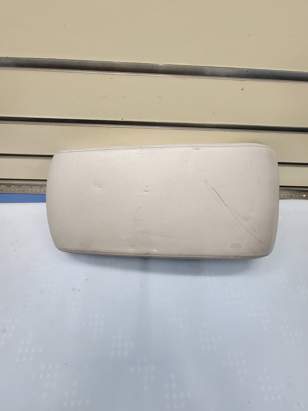 🔥07-11 TOYOTA CAMRY CENTER CONSOLE ARM REST LID COVER TOP PAD BOX LIGHT GRAY