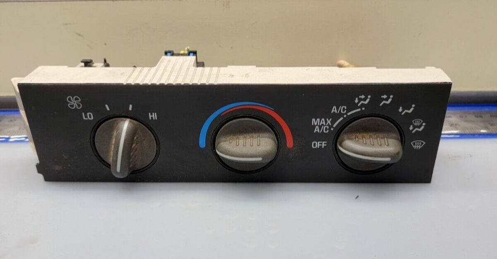 🔥01-07 Chevrolet Express 1500 A/C Heater Temperature Climate Control Unit Dash