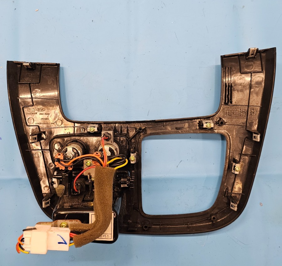 🔥07-12 KIA SEDONA DASH BOARD Upper Console Cover Ashtray Assembly
