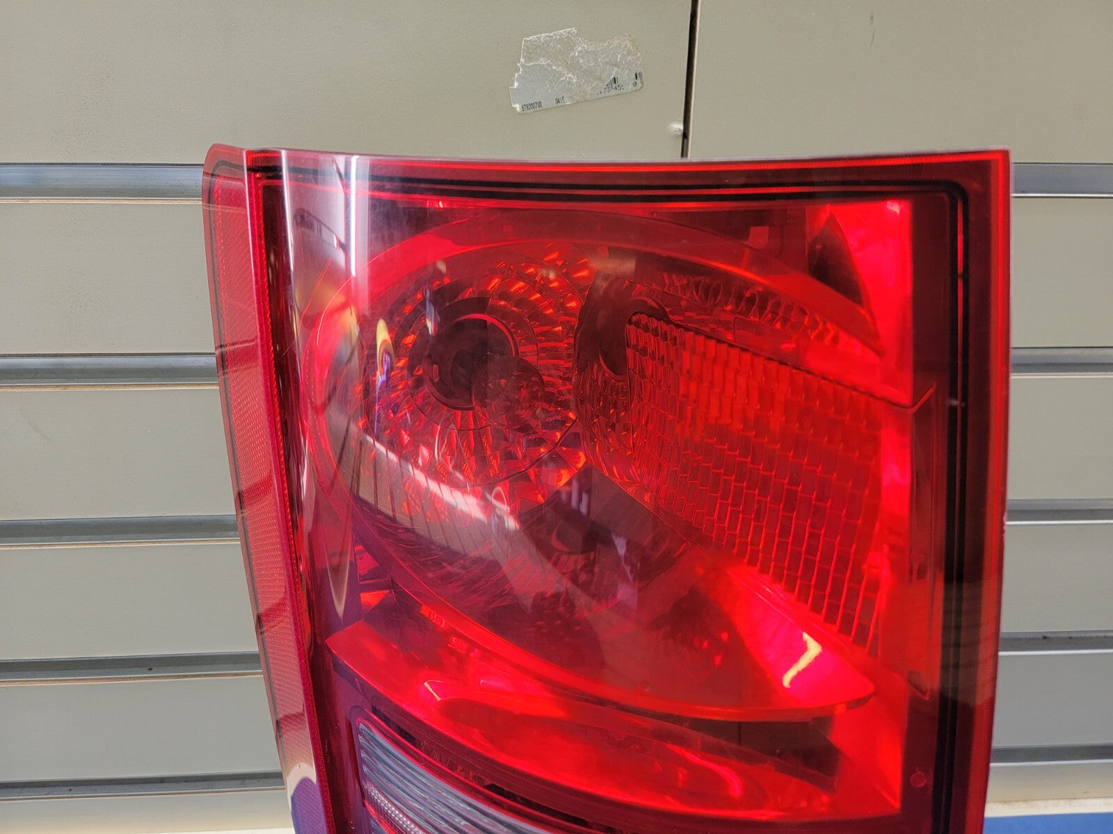🔥2008-2010 CHRYSLER TOWN & COUNTRY LEFT DRIVER TAIL LIGHT REAR LAMP Assembly
