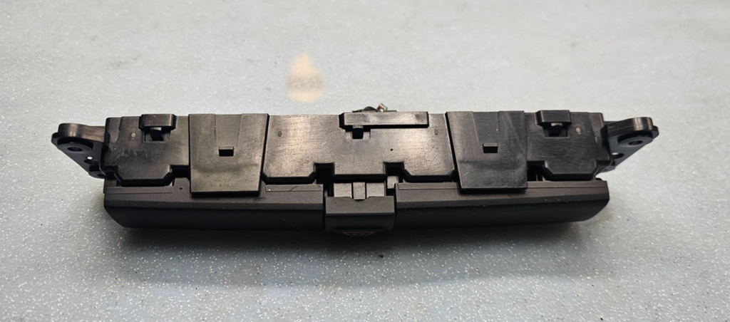🔥07-10 CHRYSLER SEBRING DODGE AVENGER Dash Emergency Hazard Light Switch OEM