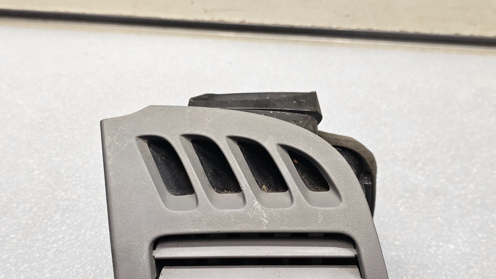 🔥02-06 TOYOTA CAMRY LEFT DRIVER DASH AIR VENT CONDITIONER HEATER FILTER TAN OEM