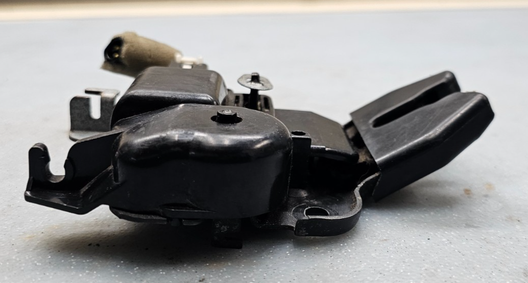 🔥08-14 Subaru Impreza WRX STI Trunk Latch Lid Release Lock Mechanism Sedan OEM