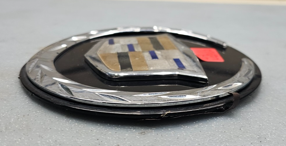 🔥2007-2014 CADILLAC ESCALADE REAR LIFTGATE TAILGATE EMBLEM SYMBOL LOGO OEM