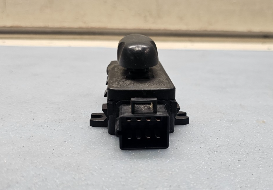 🔥00-05 Bonneville LeSabre Grand Prix 6 Way Power Seat Switch
