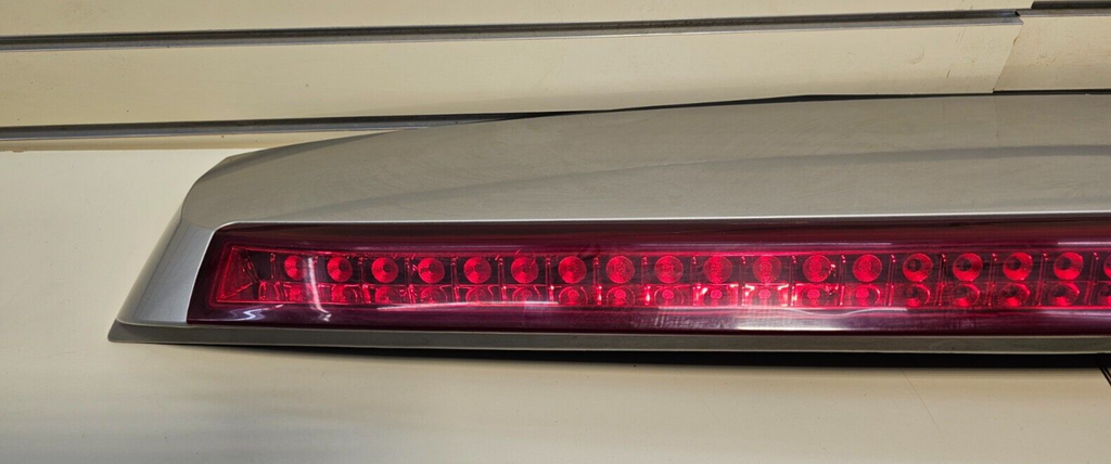 🔥2007-2014 CADILLAC ESCALADE LIFTGATE SPOILER WING 3RD THIRD TAILLIGHT GRAY