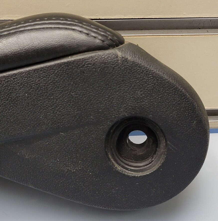 🔥11-20 CARAVAN TOWN & COUNTRY RIGHT PASSENGER SIDE FRONT SEAT ARMREST BLACK