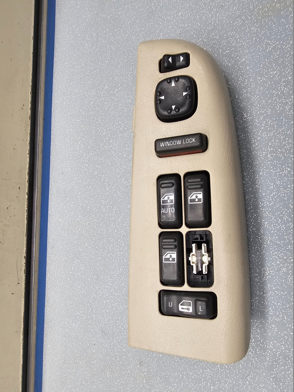 99-02 Silverado SIERRA 4 DOOR Left DRIVER Master Power Window Switch LT TAN WS4