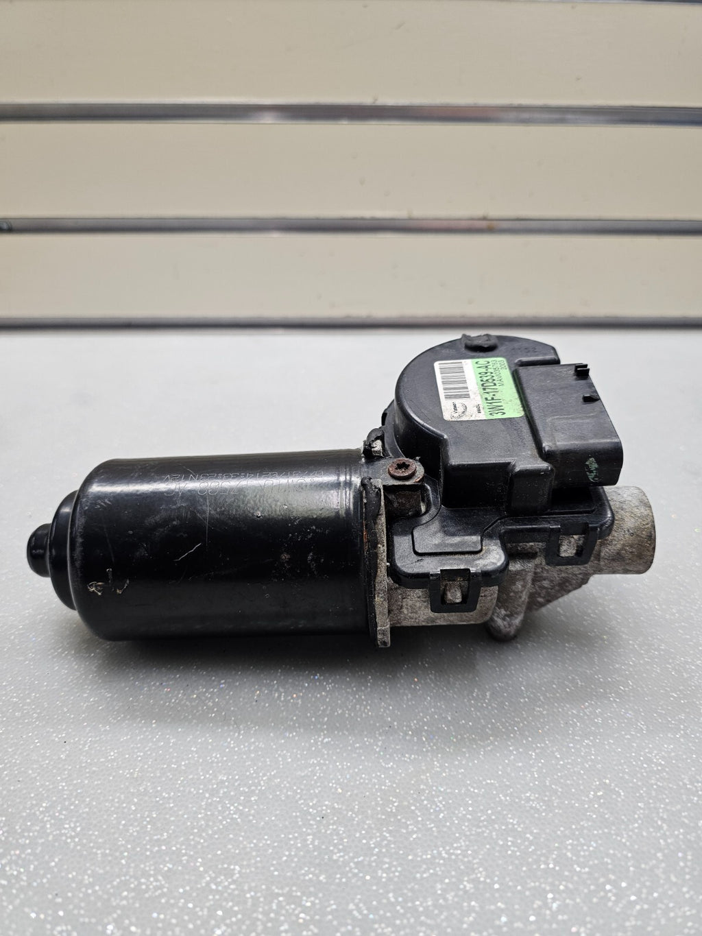 🔥2003-2006 Lincoln Town Car Grand Marquis Front Windshield Wiper Motor Assembly