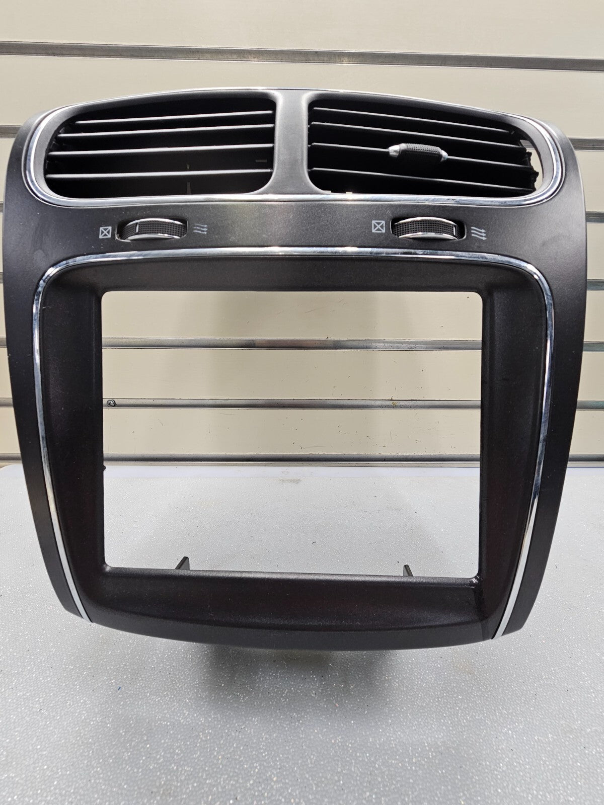 🔥2011-2020 Dodge Journey Center Dash Radio Trim Bezel Air Vents OEM BLACK