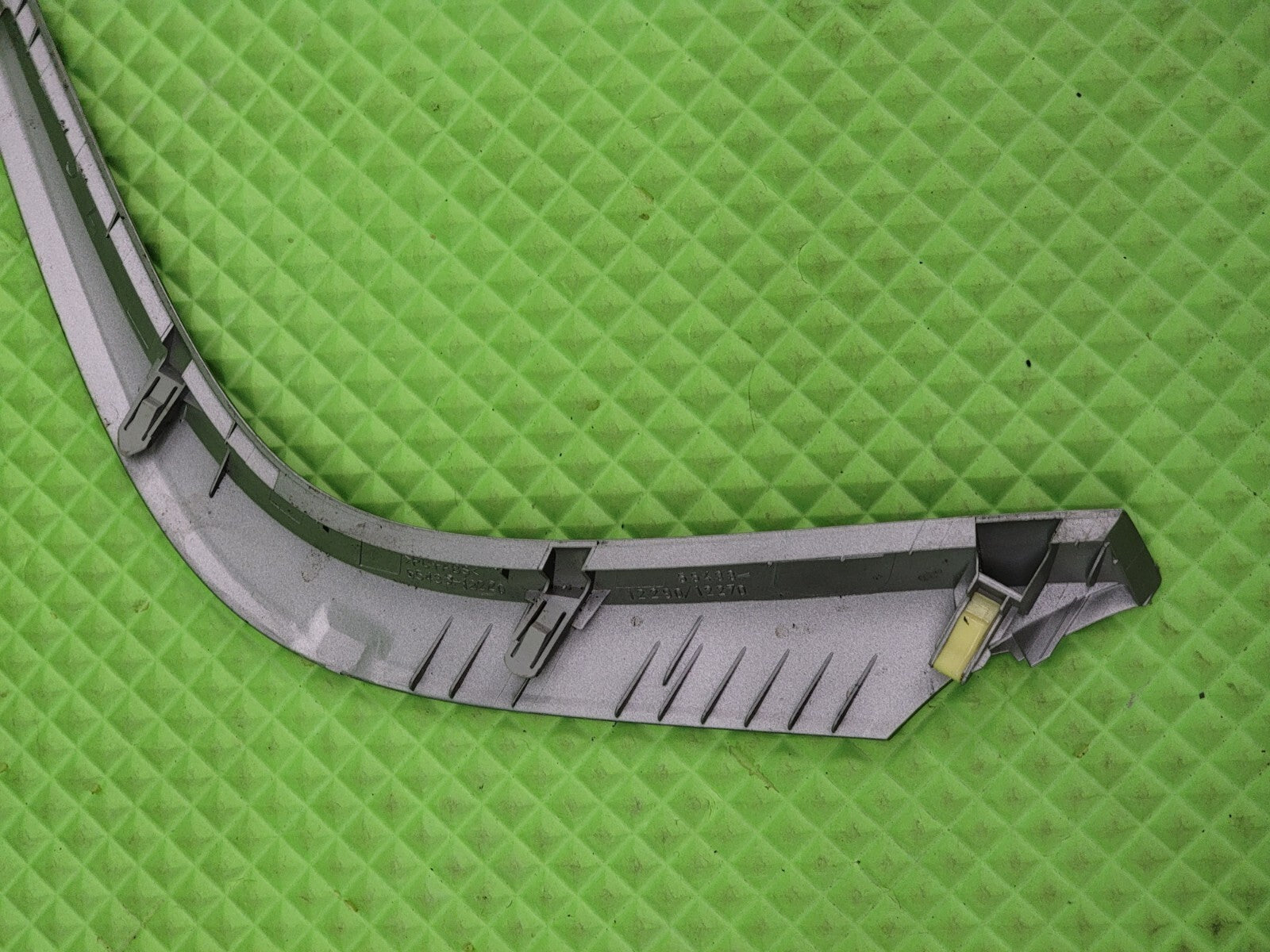🔥2009-2013 Toyota Corolla Shifter Bezel Trim Molding Right side OEM silver