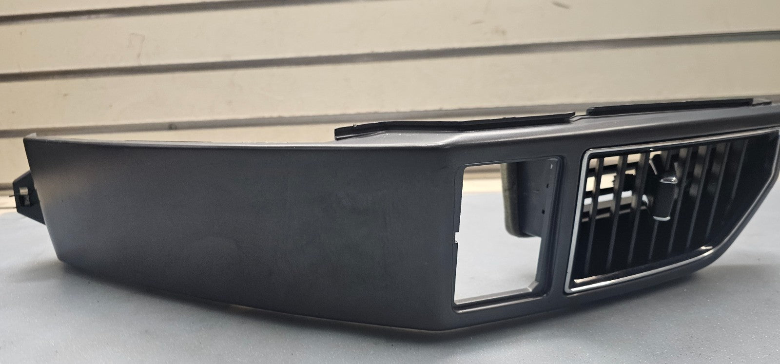 15-20 Ford F150 Left Driver Dash Outer AC A/C HVAC Air Vent Heater Panel Silver