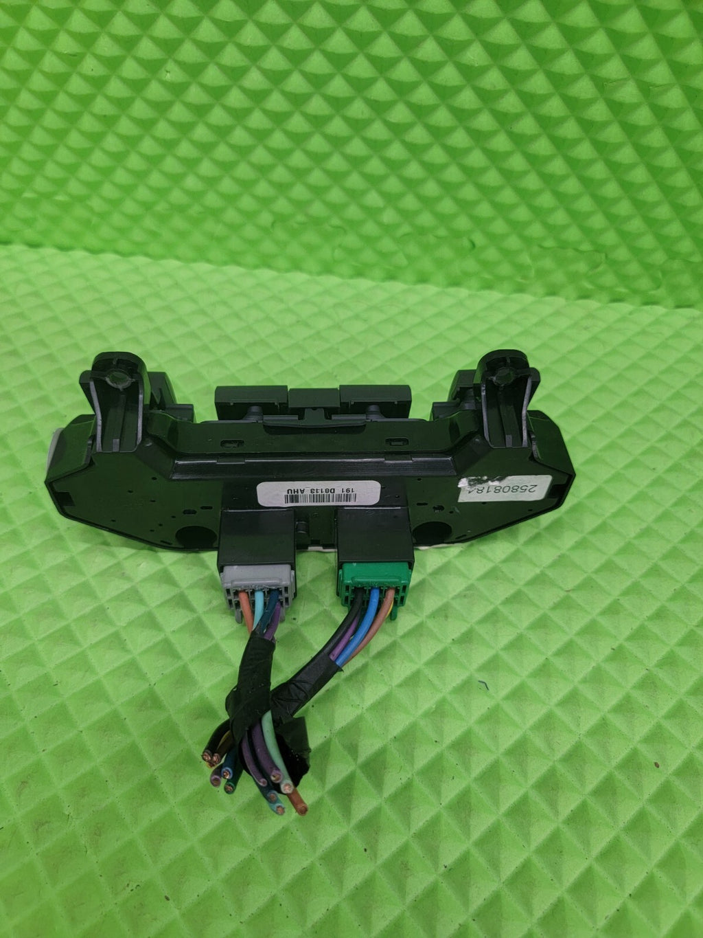 07-08  Chevrolet Equinox Door Window Switch Front Standard DWS-309 fits Black