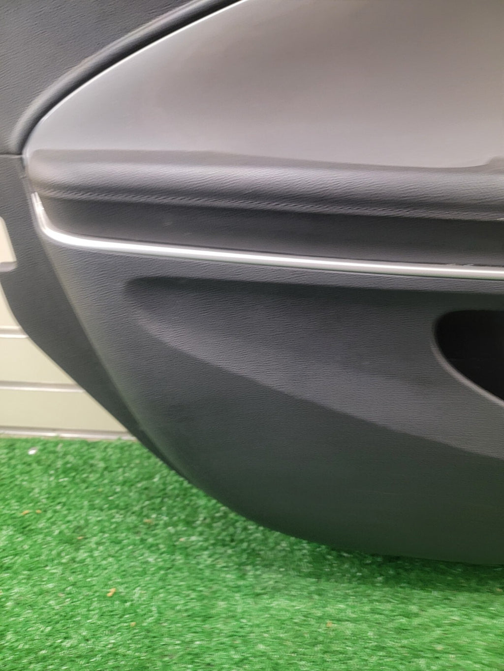 🔥2011-2015 Chevrolet Volt LEFT DRIVER Front Door Panel OEM black/tan
