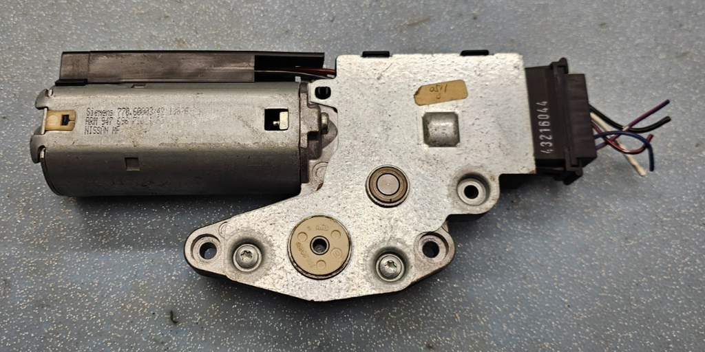 🔥2002-2004 NISSAN ALTIMA SUNROOF MOONROOF MOTOR ASSEMBLY OEM