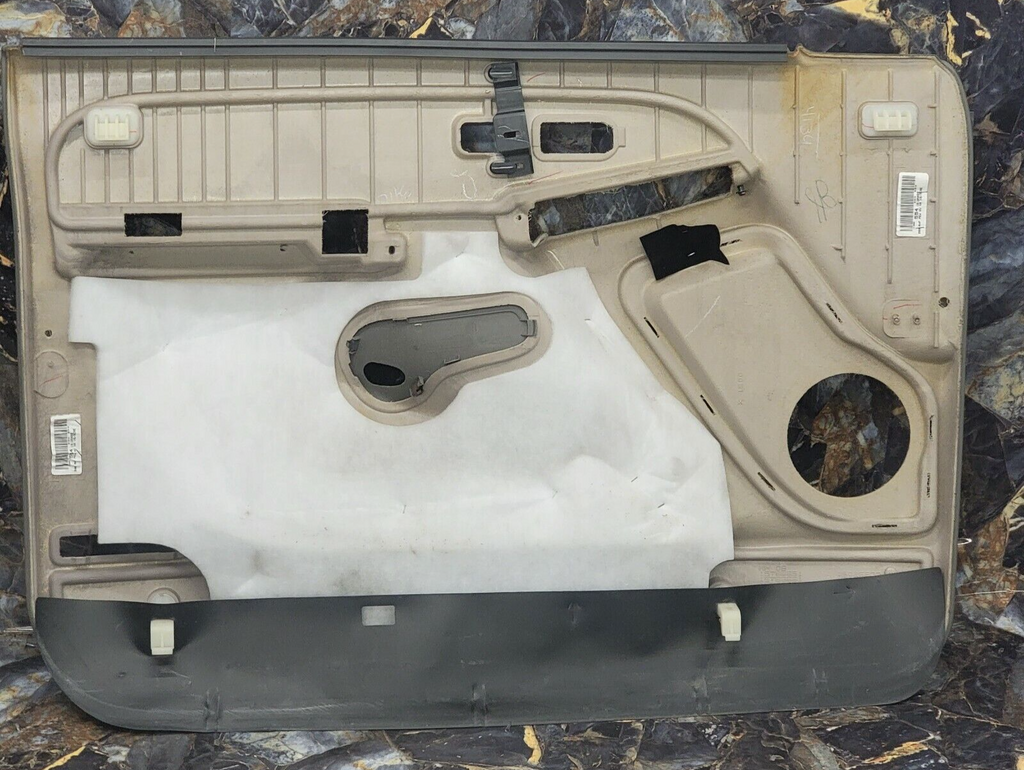 🔥03-06 Silverado SIERRA Door Panel Front RIGHT/No Arm LIGHT GRAY speaker D5