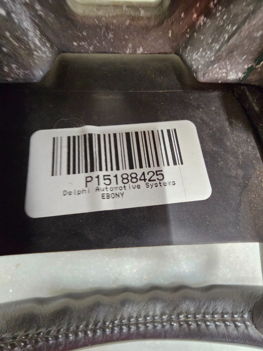02-09 Trailblazer Envoy03-06 SILVERADO SIERRA YUKON STEERING WHEEL LEATHER BLACK