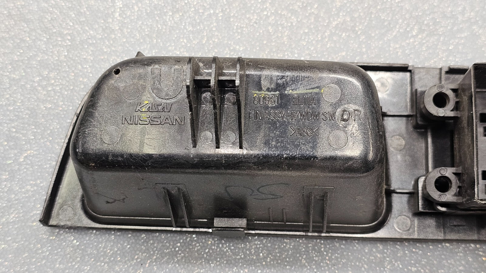 🔥07-10 Versa Front Left Driver Master Door Window Switch Lock Control SILVER