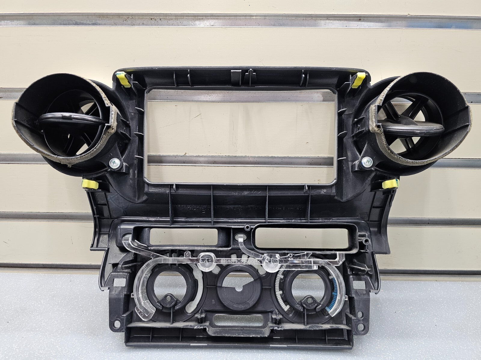 04-06 Scion XA Center Dash Radio Surround Bezel Trim Panel Climate Silver/black