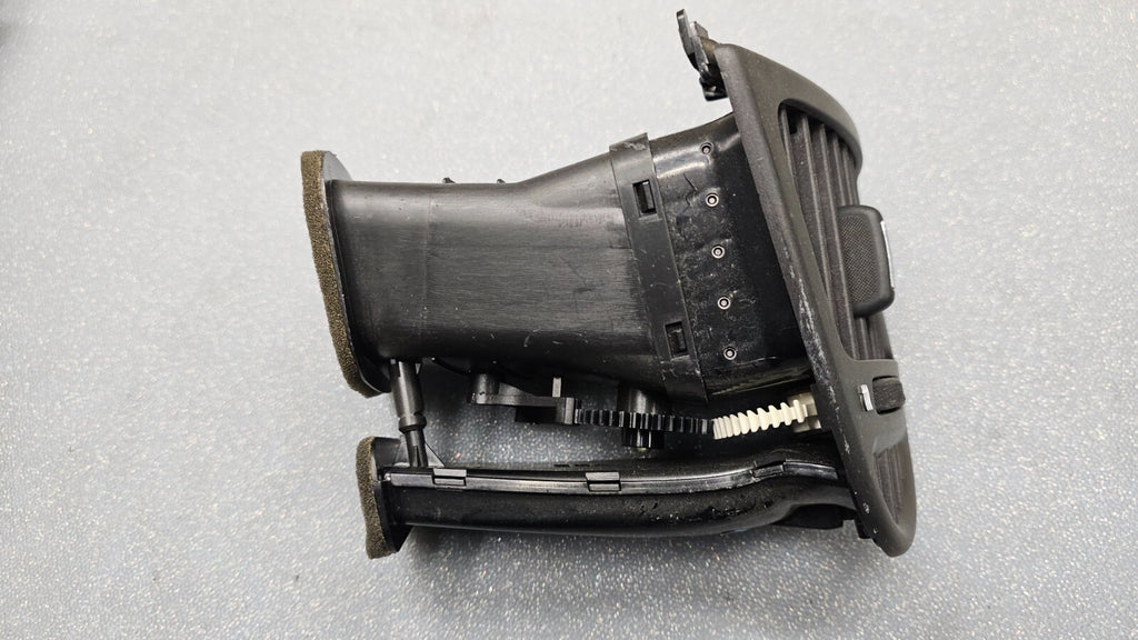 🔥02-08 Jaguar X-Type Dash Center LEFT DRIVER Outer AC A/C Air Vent Heater Panel