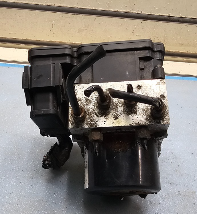 🔥08-10 Grand Caravan Town Country ABS Anti Lock Brake Pump Plug Assembly OEM