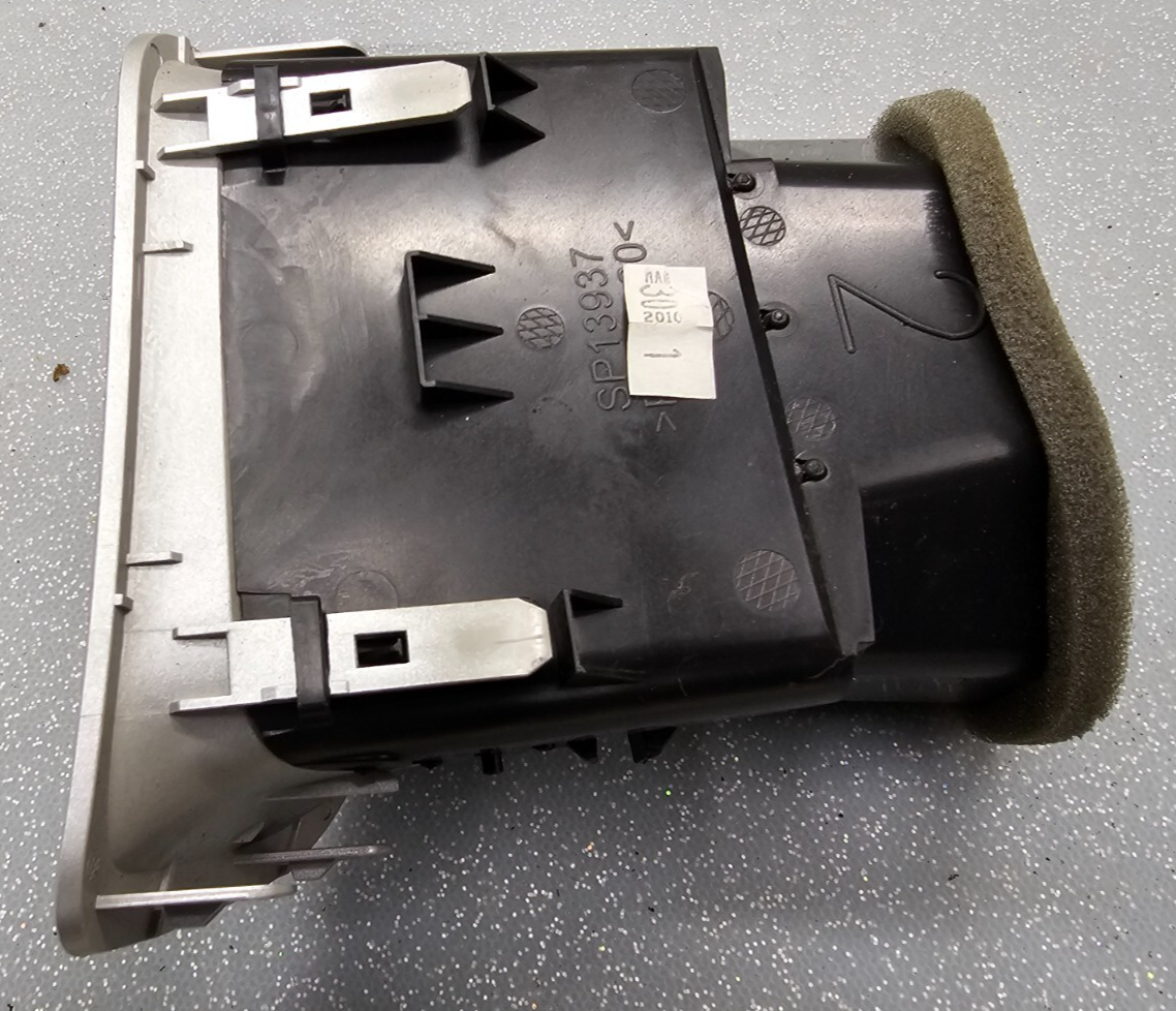 🔥10-17 Equinox Dash Left Driver HVAC AC A/C Outer Air Vent Heater SILVER VT31