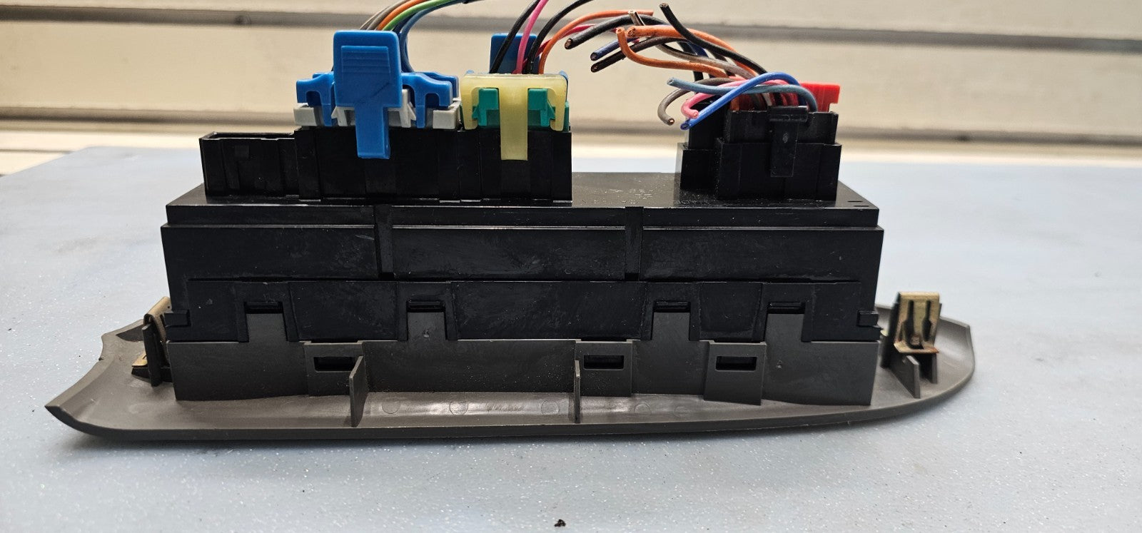 🔥02-05 CHEVY TRAILBLAZER DRIVER SIDE MASTER POWER WINDOW SWITCH GRAY