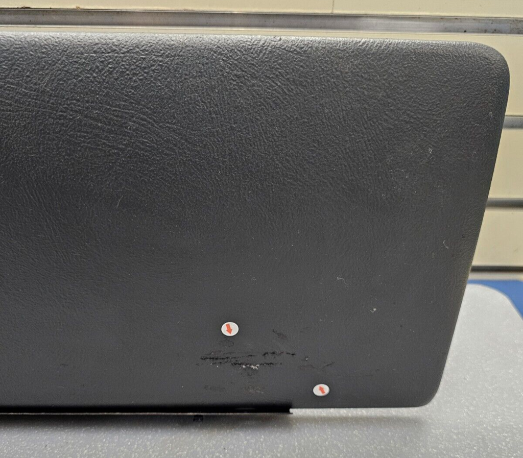 99-06 SILVERADO SIERRA Dash GLOVE BOX Storage Compartment Assembly Black G3