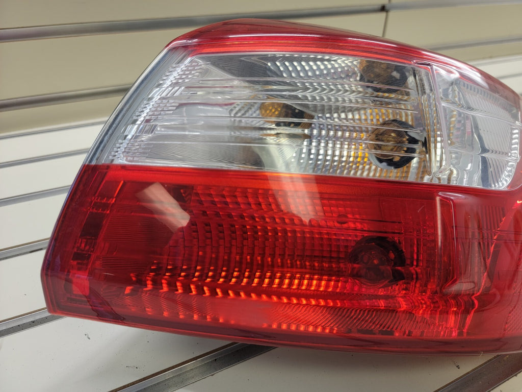 🔥2012-2014 Ford FOCUS Sedan TAILLIGHT Tail Light Lamp RIGHT passenger