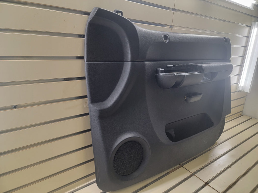 🔥07-09 Chevrolet Silverado GMC Sierra Door Panel RH RIGHT passenger black D19