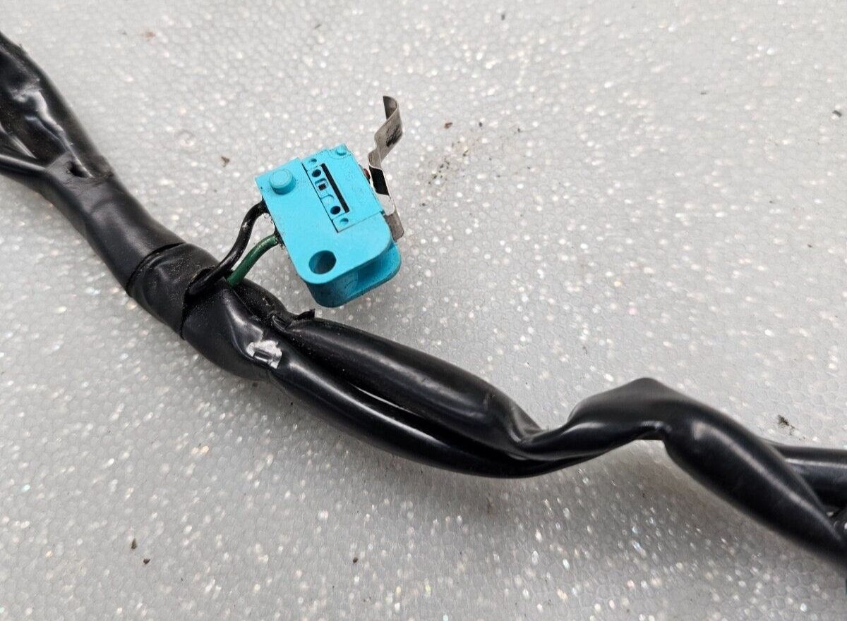 🔥2005-2010 Honda Odyssey Power Sliding Door Assembly Micro switch