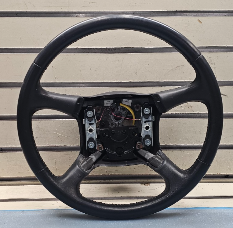 99-02 Chevy Silverado Tahoe Suburban Blazer SONOMA Steering Wheel Leather black