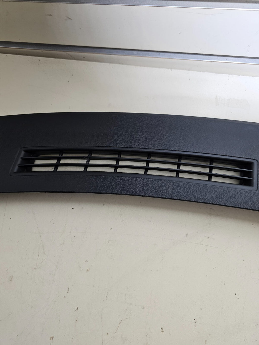🔥08-10 CHRYSLER 300 CHARGER UPPER DASHBOARD DASH PAD TRIM DEFROST PANEL OEM DP5