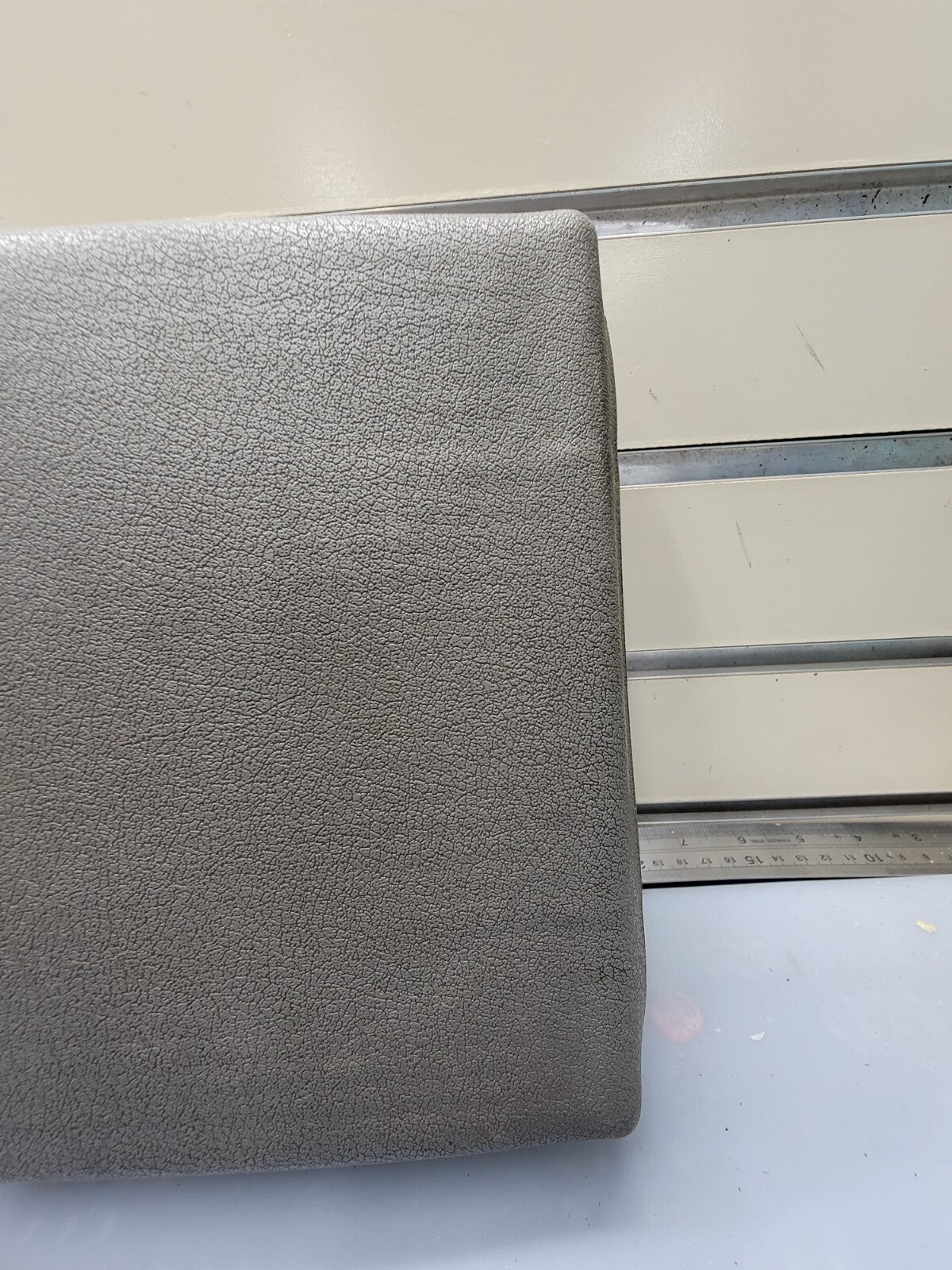 🔥05-10 COMMANDER GRAND CHEROKEE CENTER CONSOLE ARMREST LID TOP PAD DARK GRAY/JC