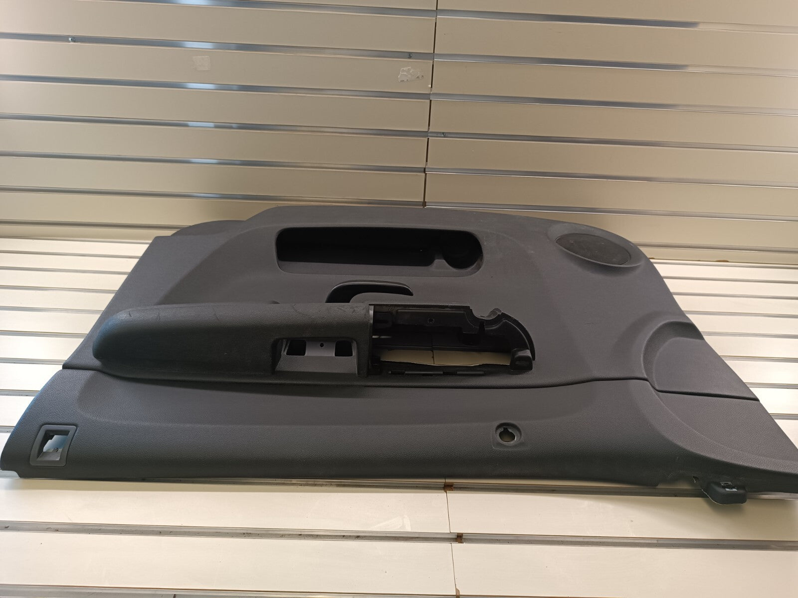 🔥07-09 Chevy Silverado Avalanche GMC Sierra Front Passenger Door Panel GRAY D19