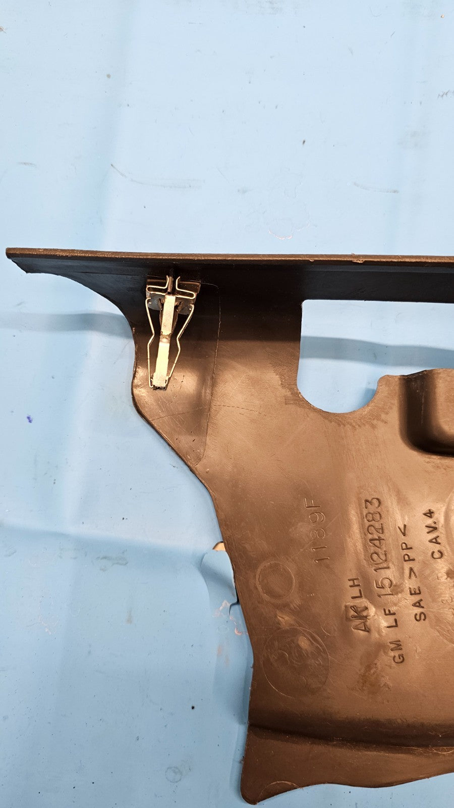 🔥99-06 SILVERADO SIERRA LEFT DRIVER KICK LOWER TRIM PANEL HOOD PROP BLACK