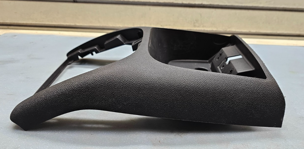🔥07-13 Yukon Tahoe Suburban Rear Center Console Bezel Trim Panel Black