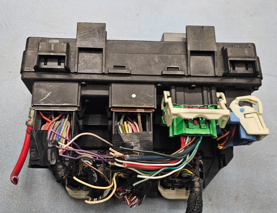 🔥2010 Jeep Liberty Nitro Interior Fuse Box TIPM Integrated Module OEM